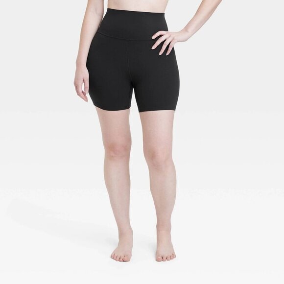 Medium - Womens Soft Ultra High-Rise Bike Shorts 6" - All In Motion - Black - Picture 3 of 12